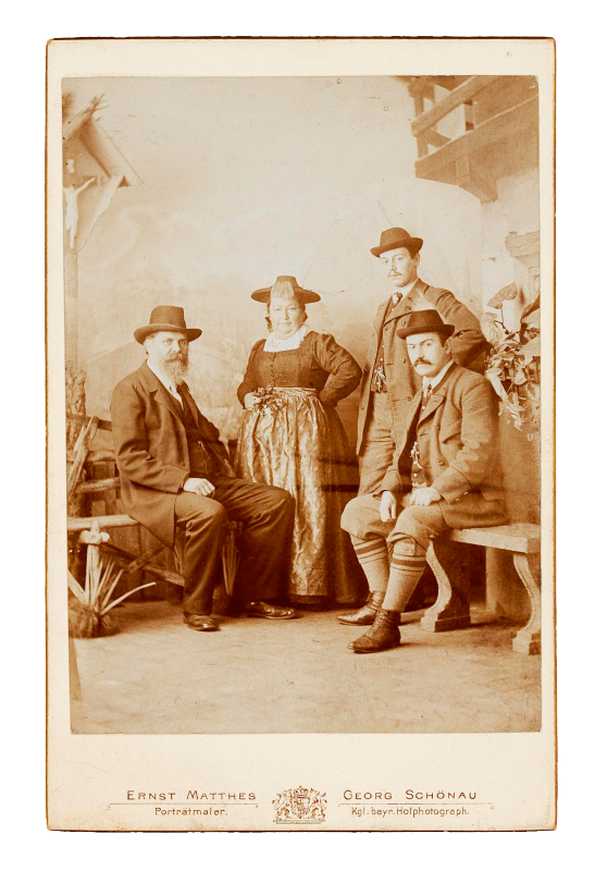 Familie Rück, Wilhelm, Margarete, Ulrich, Hans (v.l.n.r.), vor 1912